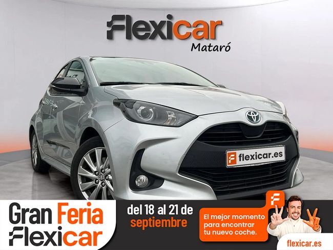 TOYOTA Yaris (1.5 120H Active Tech) en Barcelona