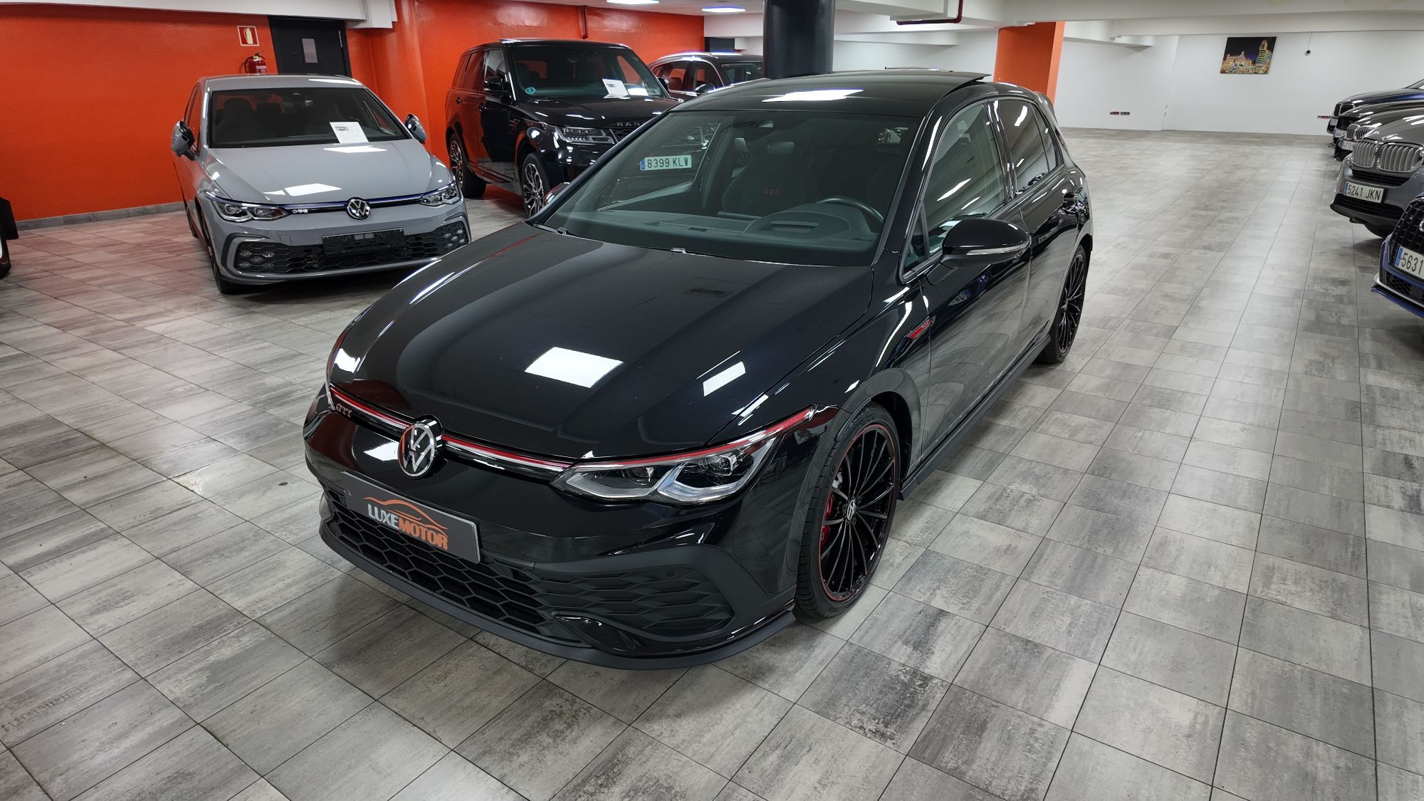 VOLKSWAGEN Golf (2.0 TSI GTI Clubsport DSG 221kW) en Madrid