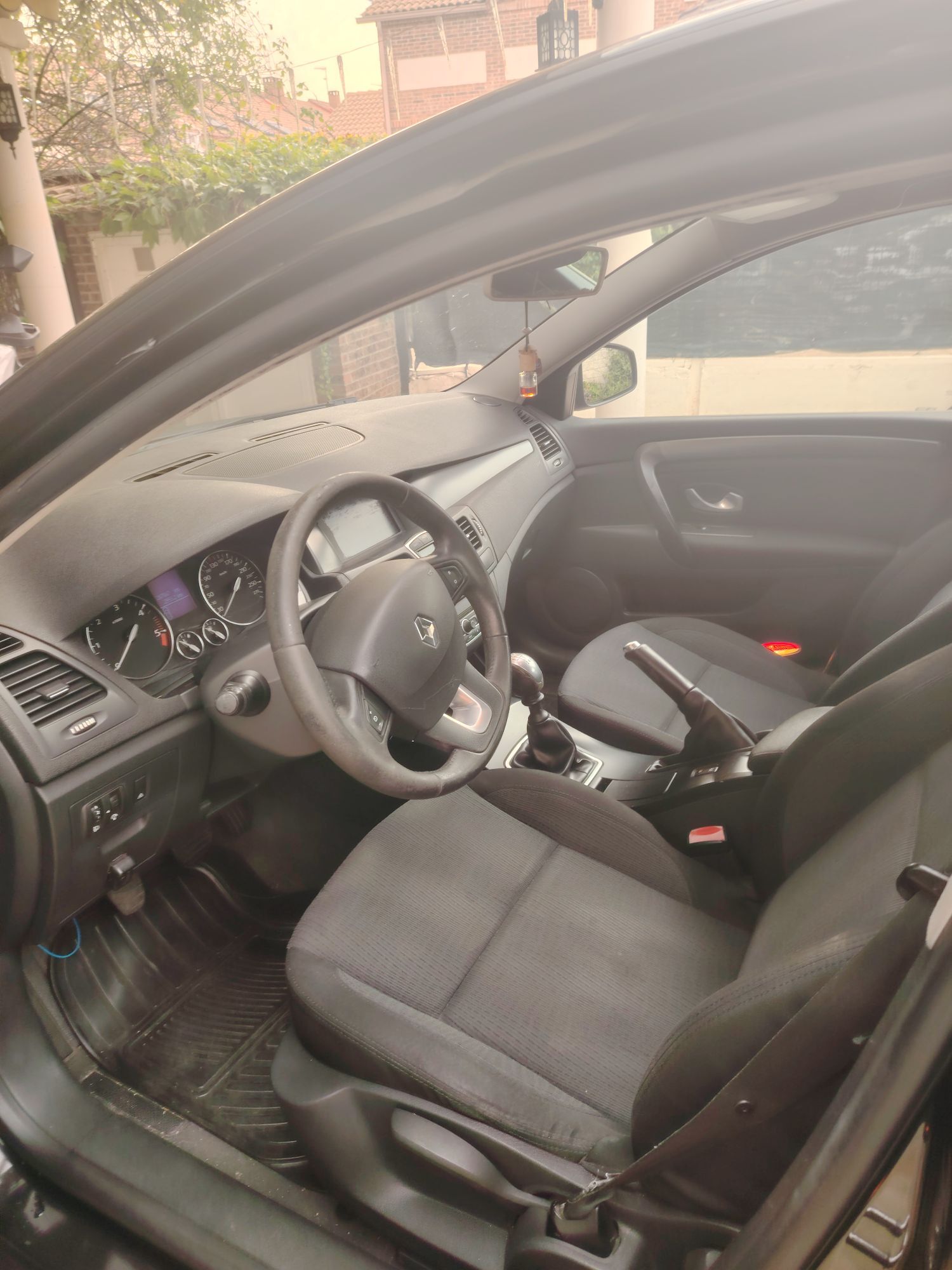 Foto del RENAULT Laguna G.Tour 2.0dCi Expression TomTom