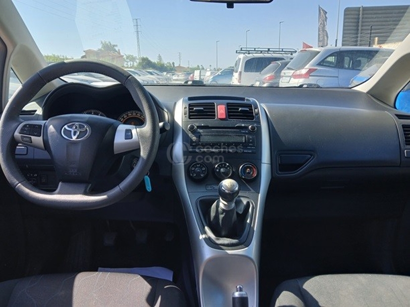 Foto del TOYOTA Auris 130 Active