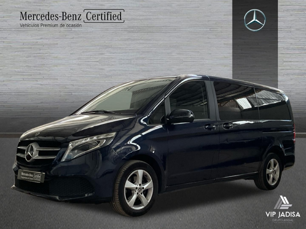 MERCEDES Clase V (220 d Avantgarde Largo) en Jaén