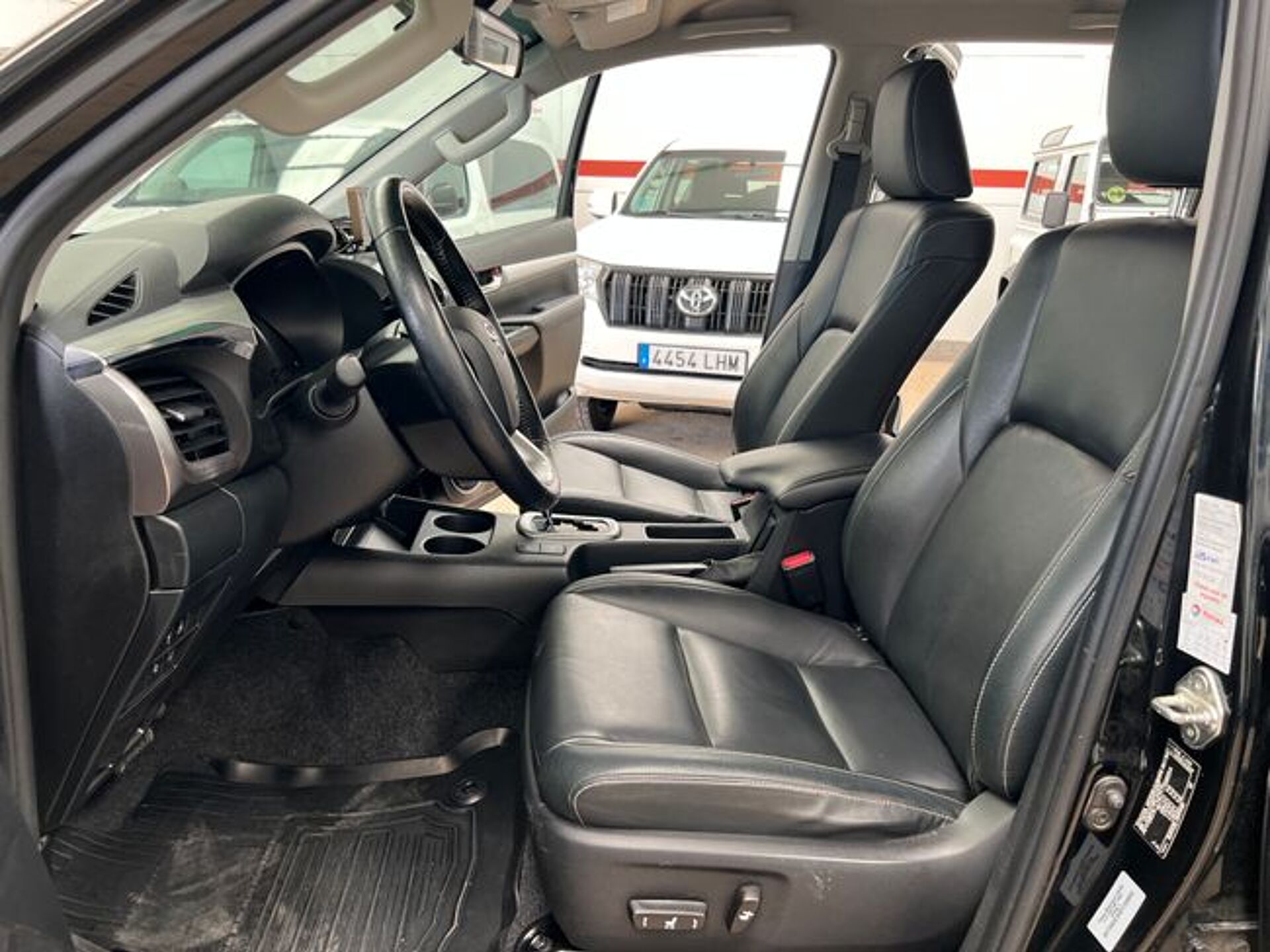 Imagen 2 de TOYOTA Hilux