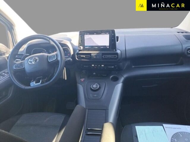 Foto del TOYOTA Proace City Verso Family L1 1.5D 5pl. Advance Aut.