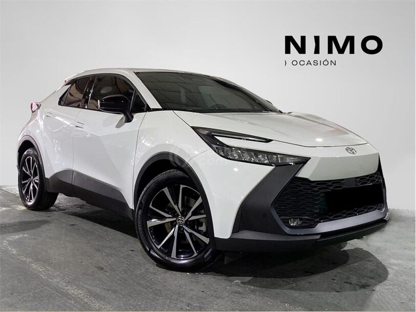 Foto del TOYOTA C-HR 220PH Advance