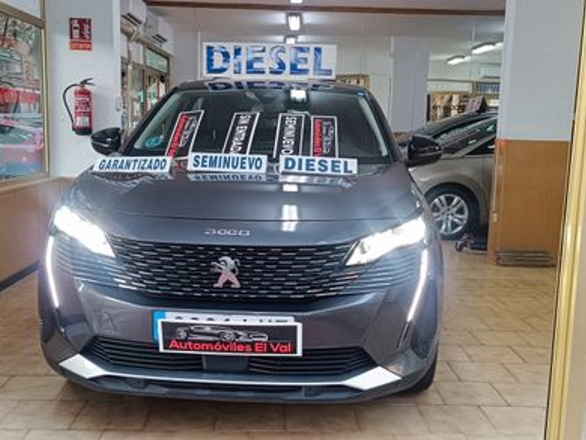 Imagen de PEUGEOT 3008