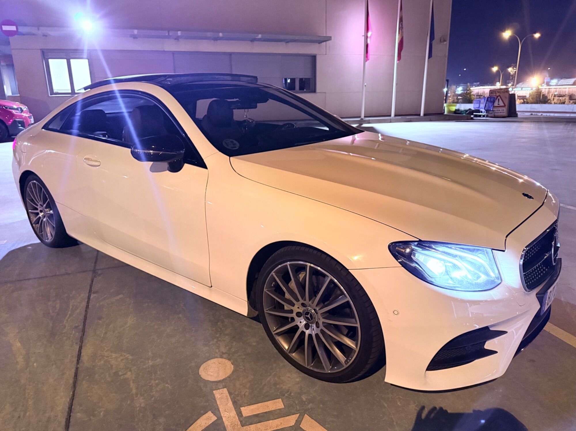 Foto del MERCEDES Clase E E Coupé 220d 4Matic 9G-Tronic