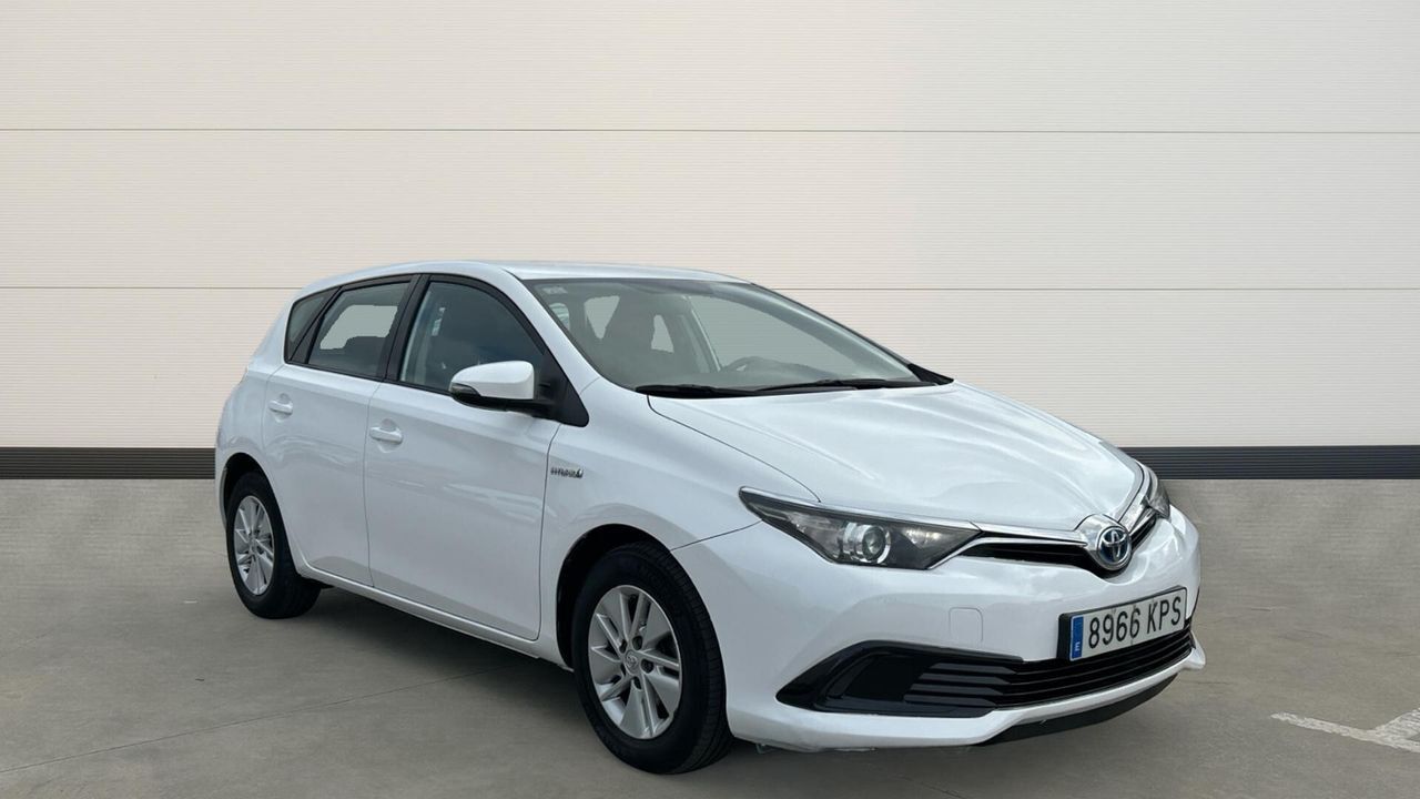 TOYOTA Auris (1.8 VVT-I HYBRID BUSINESS 136 5P) en Madrid