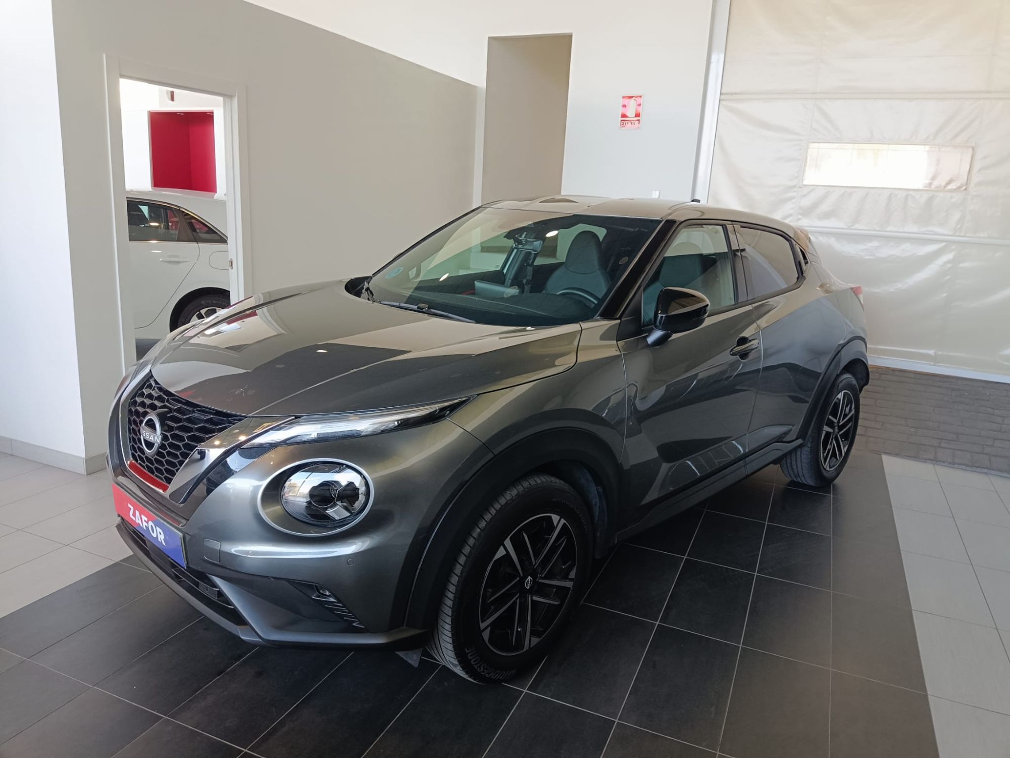 NISSAN Juke (1.0 DIG-T N-Connecta 4x2 DCT 7 114) en Sevilla