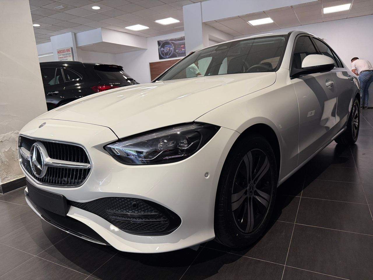 MERCEDES Clase E (200 Berlina) en Badajoz