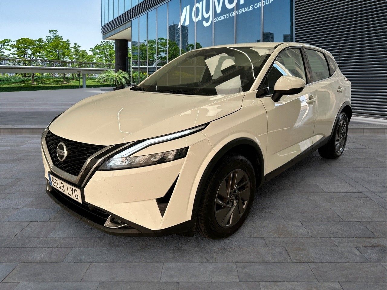 NISSAN Qashqai (DIG-T 140 mHEV Acenta 4x2 103 kW (140 CV)) en Madrid