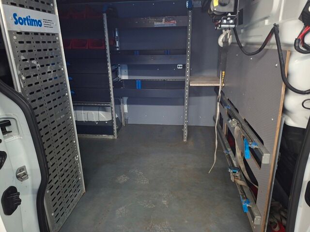 Foto del RENAULT Trafic Furgón L2H1 BluedCi 96kW CU aumentada