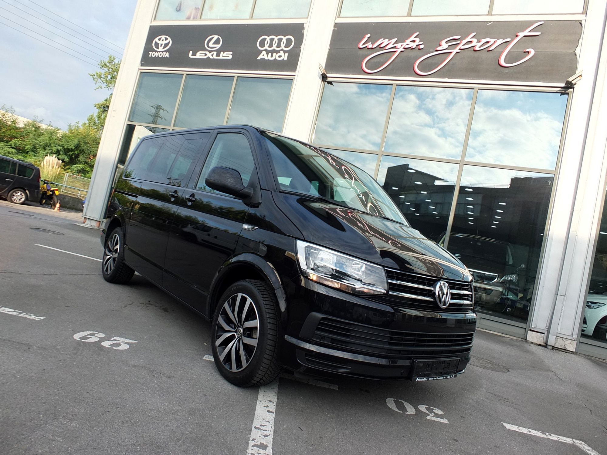 Foto del VOLKSWAGEN Multivan 2.0TDI BMT Larga Premium DSG 146kW