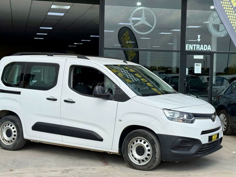 Foto del TOYOTA Proace Combi L0 1.5D 6pl. 100