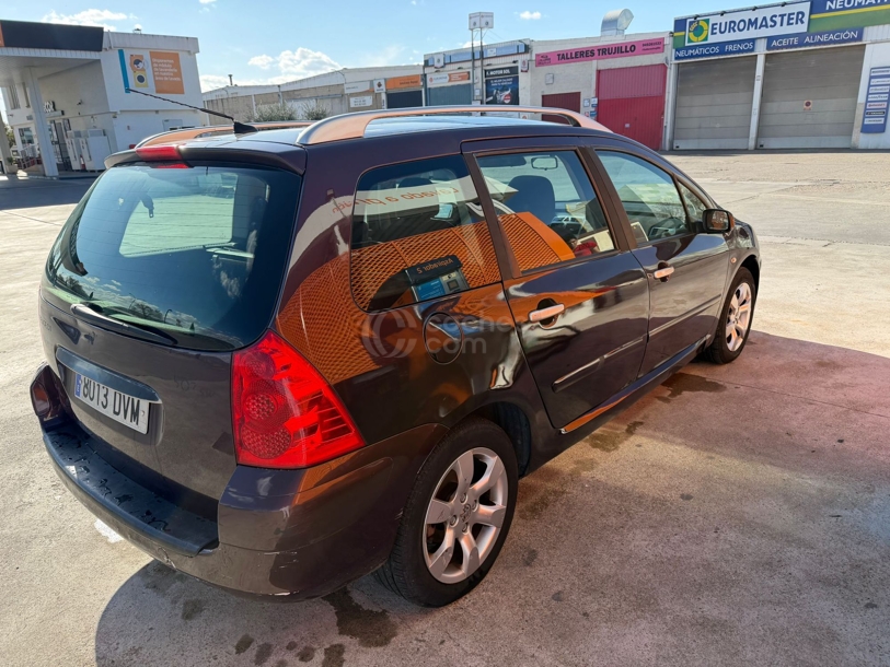 Foto del PEUGEOT 307 Break 1.6 16v D-Sign