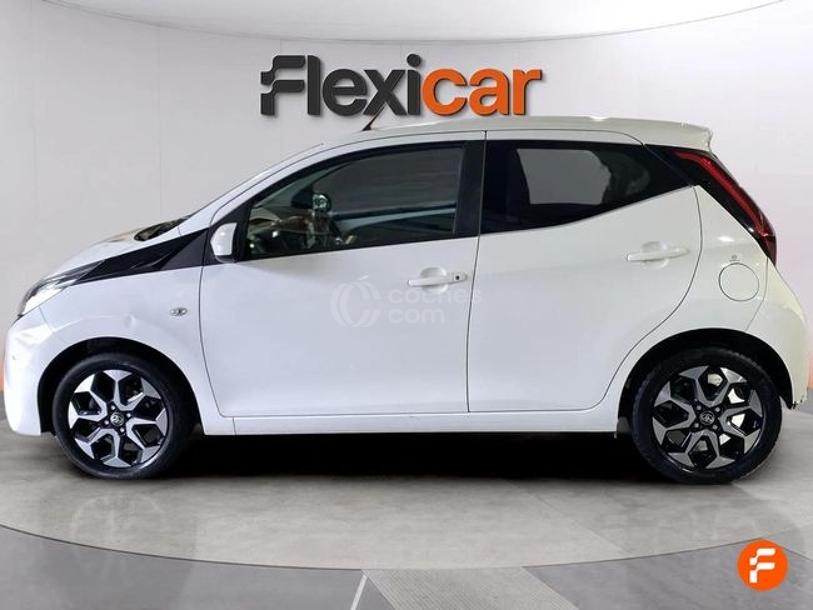 Foto del TOYOTA Aygo 70 x-play