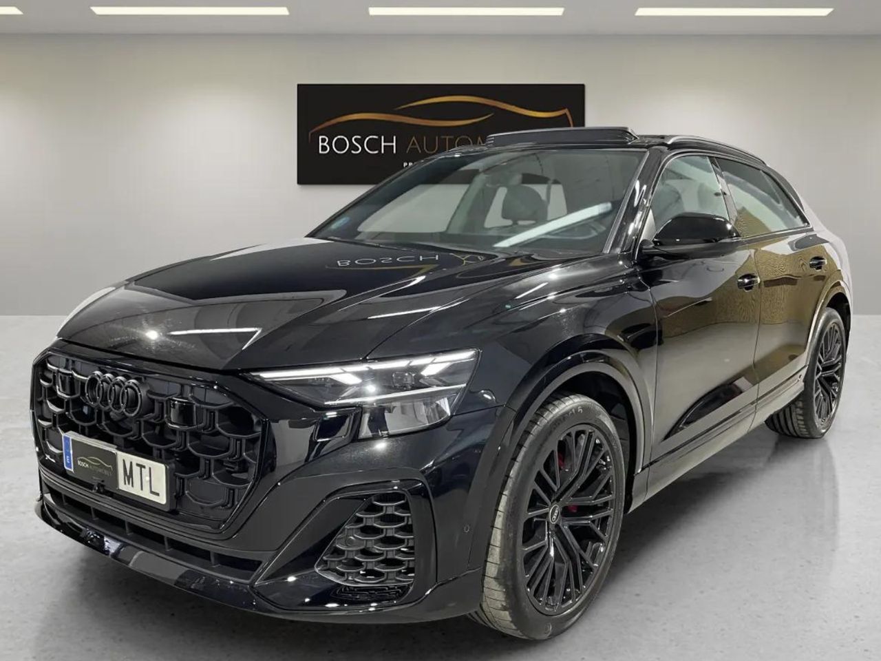AUDI Q8 (Black Line 50TDI 286cv Quattro) en Barcelona