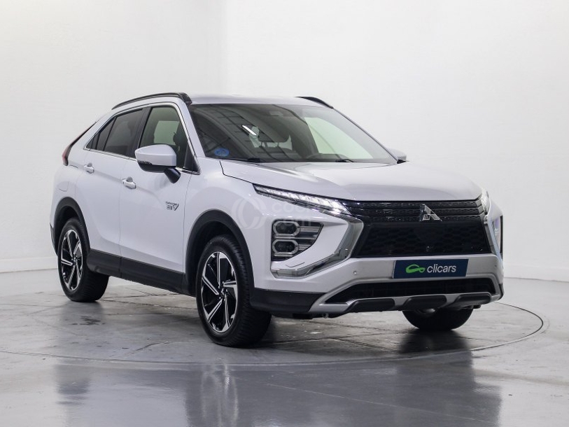 Foto del MITSUBISHI Eclipse Cross PHEV Kaiteki 4WD