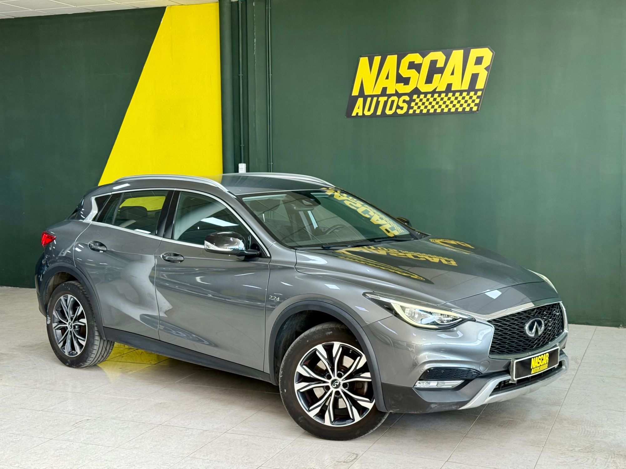 INFINITI QX30 (2.2d Premium AWD 7DCT) en Valencia