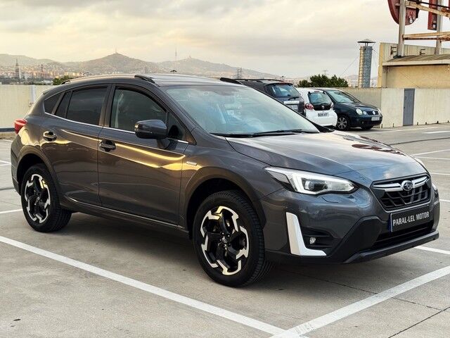 SUBARU XV (2.0i Hybrid Executive Plus CVT 110 kW (150 CV)) en Barcelona