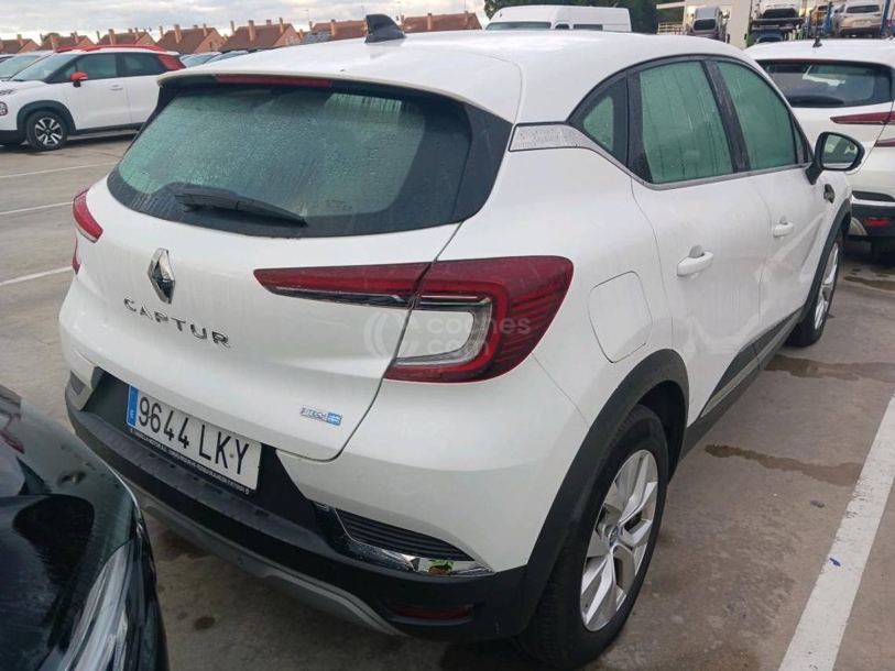 Foto del RENAULT Captur E-TECH Híbrido Enchufable Zen 117kW