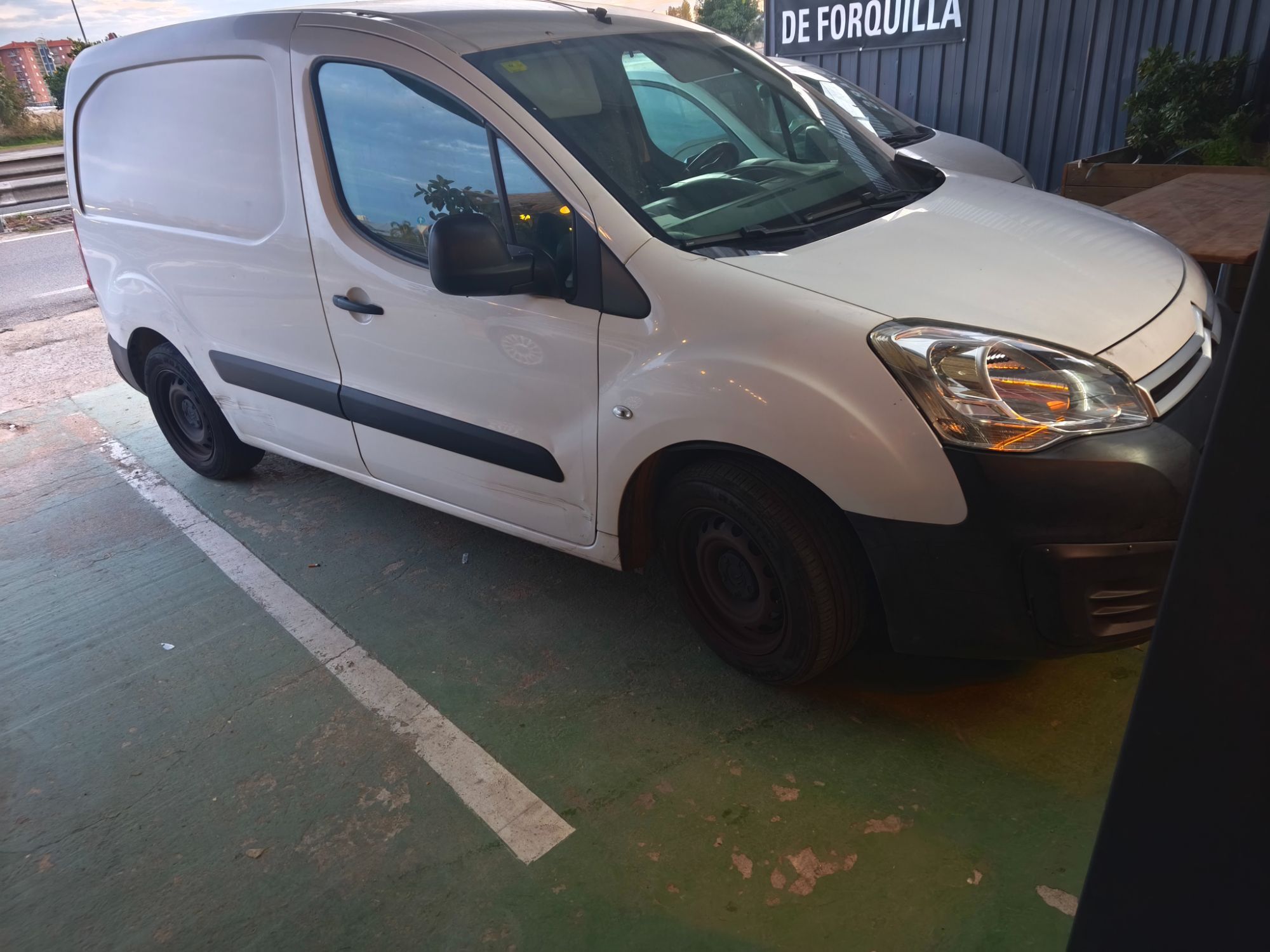 Foto del CITROEN Berlingo Furgón 1.6 VTi 100