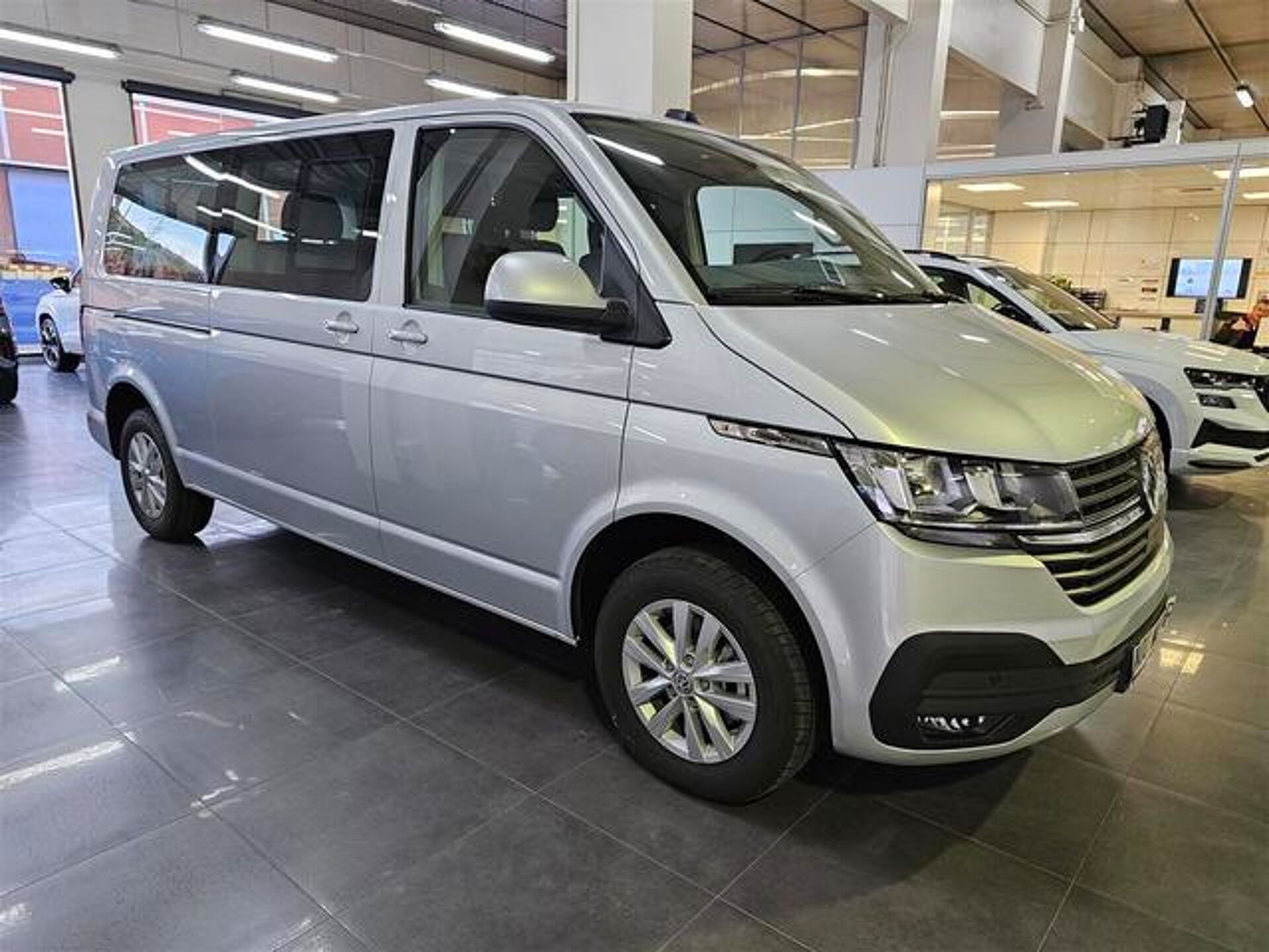 Imagen 2 de VOLKSWAGEN Caravelle