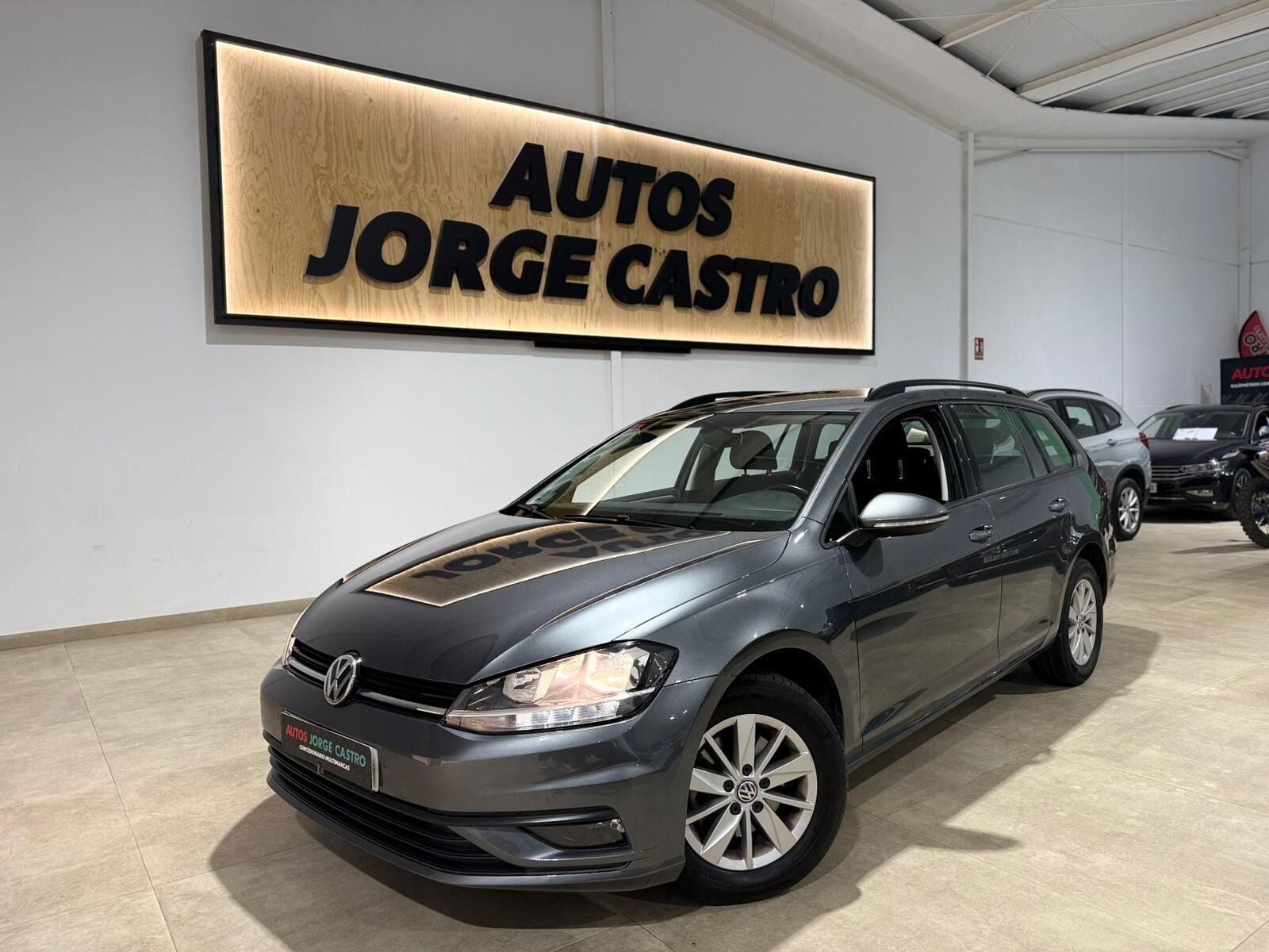 VOLKSWAGEN Golf (Ready2Go 1.6 TDI 85kW (115CV) Variant) en Sevilla