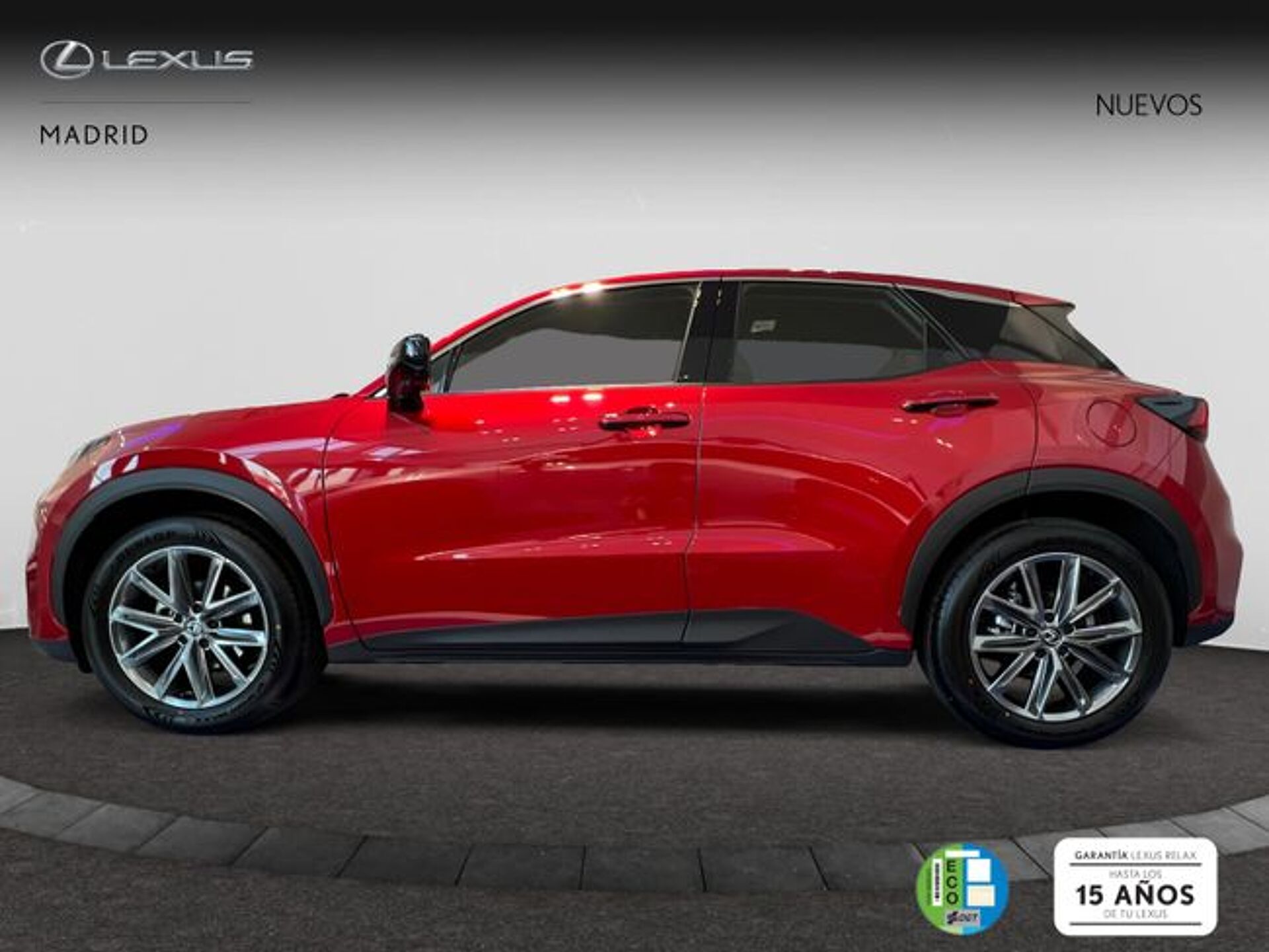 Imagen 3 de LEXUS LBX