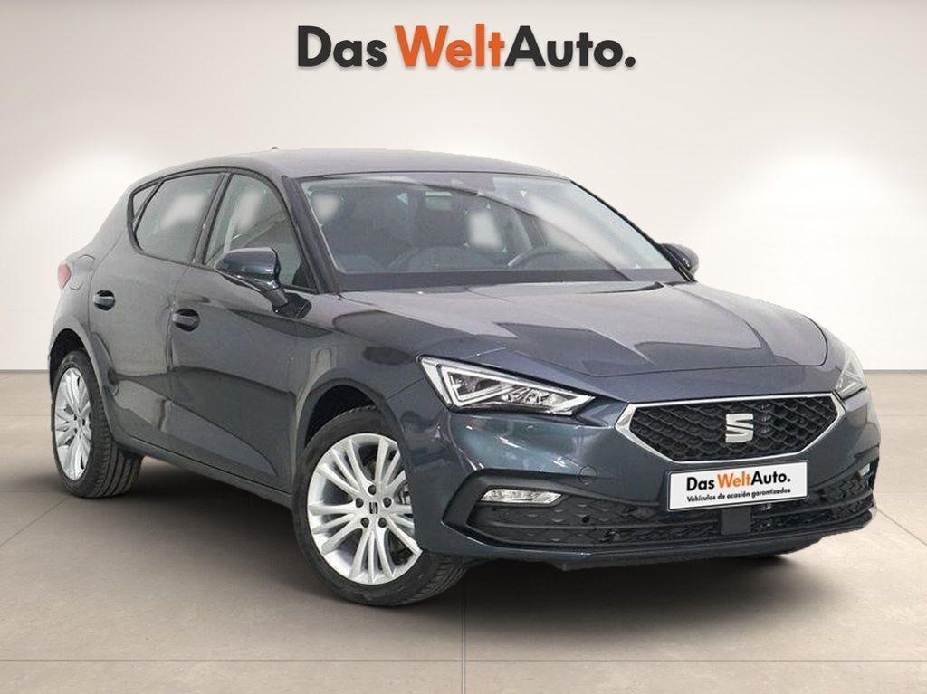 SEAT León (1.0 TSI S&S Style XL Vision 81 kW (110 CV)) en Barcelona