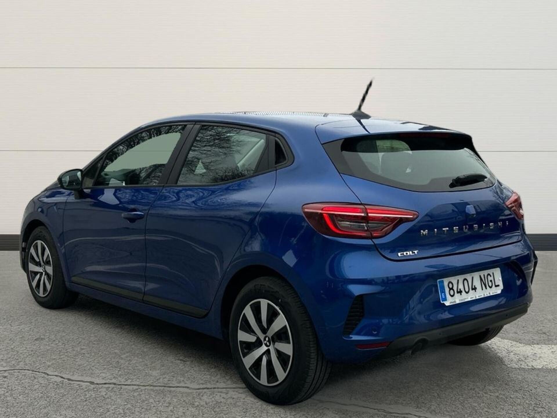 Imagen 3 de MITSUBISHI Colt