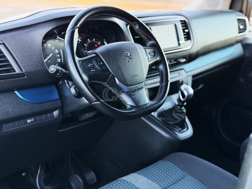Foto del PEUGEOT Traveller 1.5BlueHDI Active Long 120
