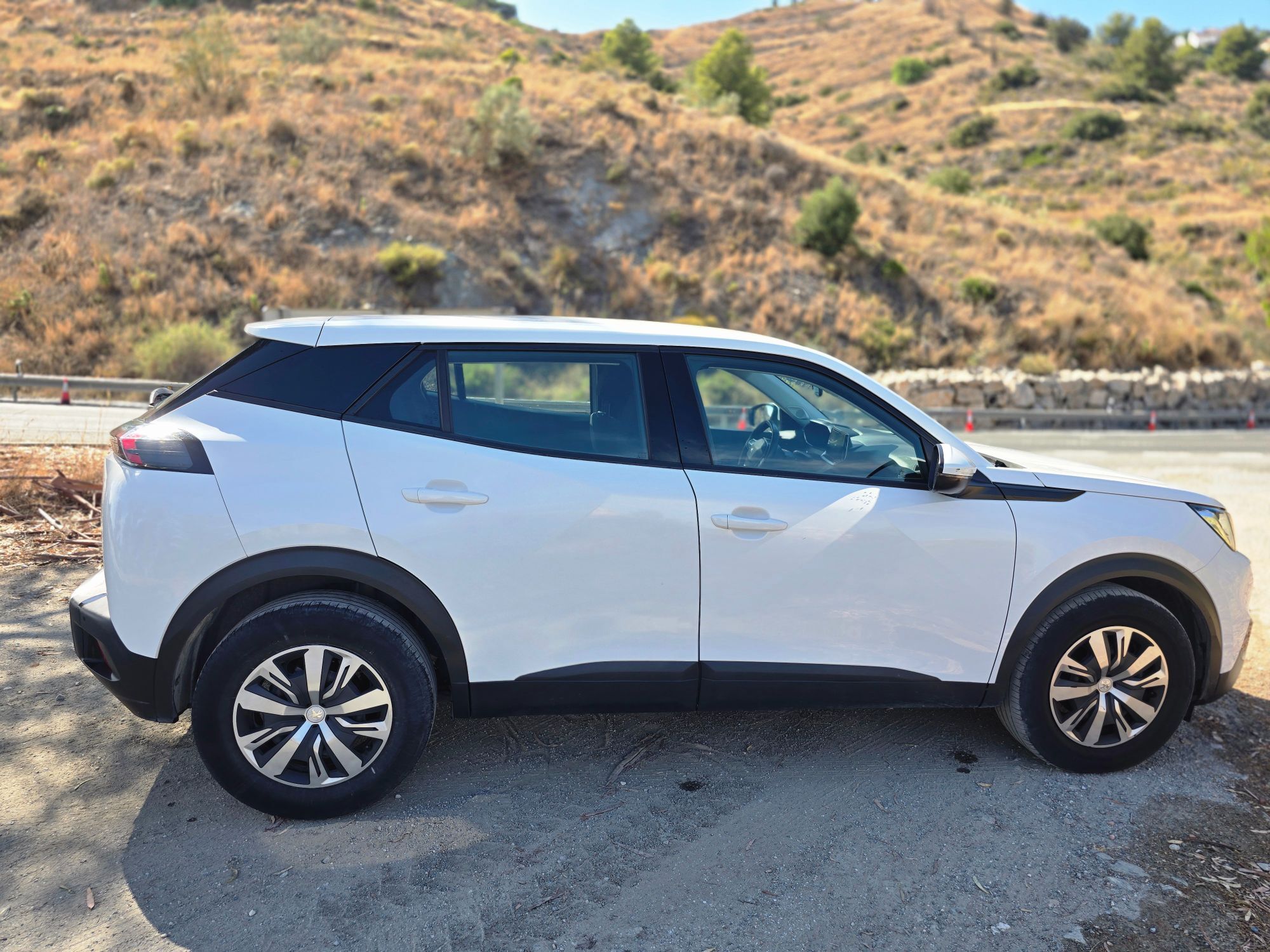 Foto del PEUGEOT 2008 1.2 PureTech S&S Allure 100