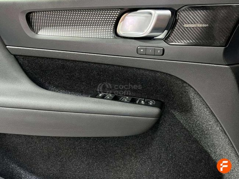 Foto del VOLVO XC40 P8 Recharge III Twin Eléctrico Puro AWD