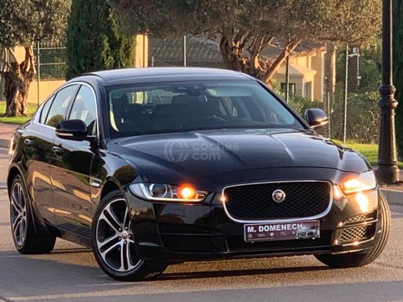 Foto del JAGUAR XE 2.0 Diesel Pure Aut. 180