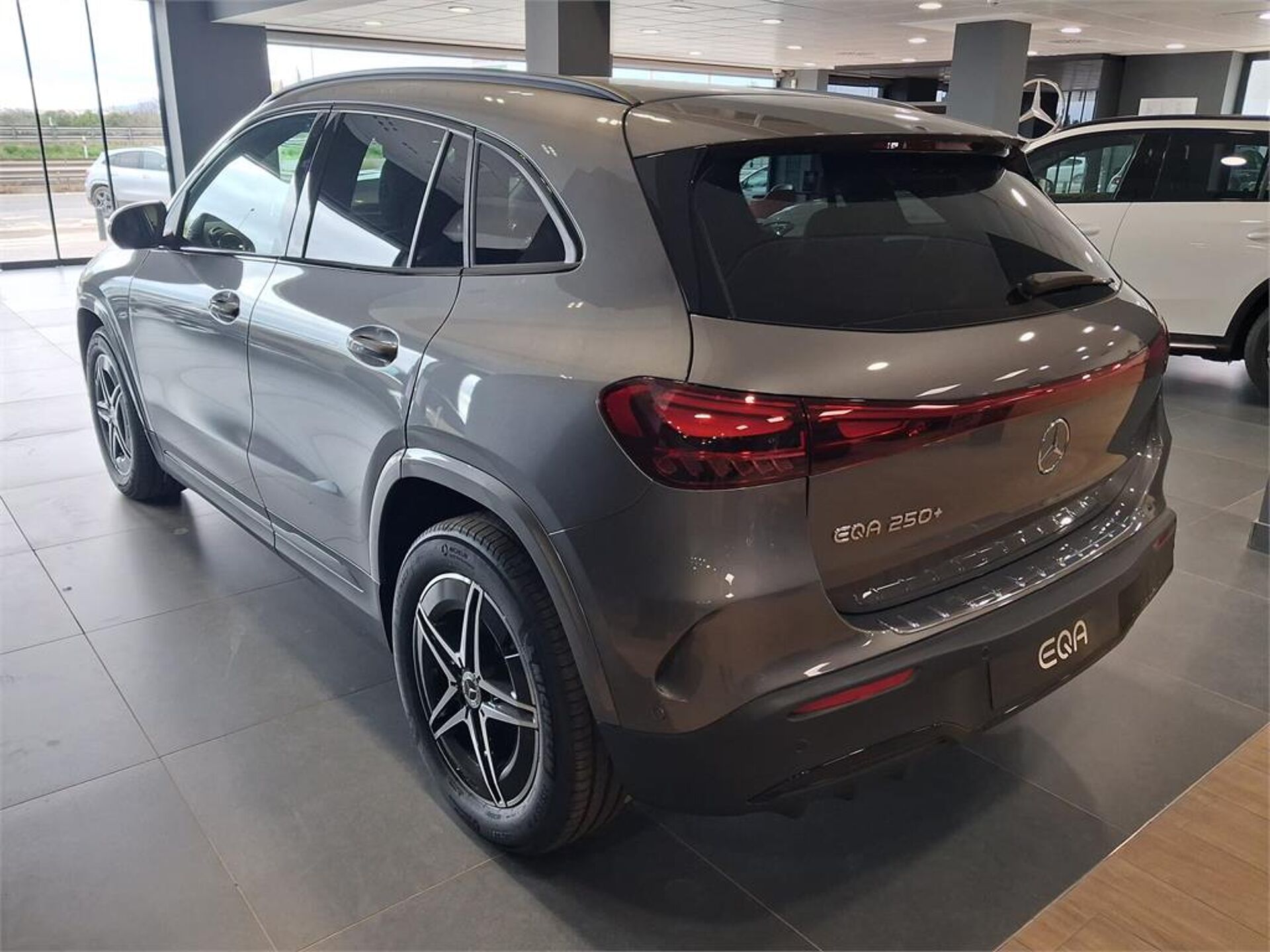 Imagen 3 de MERCEDES EQA