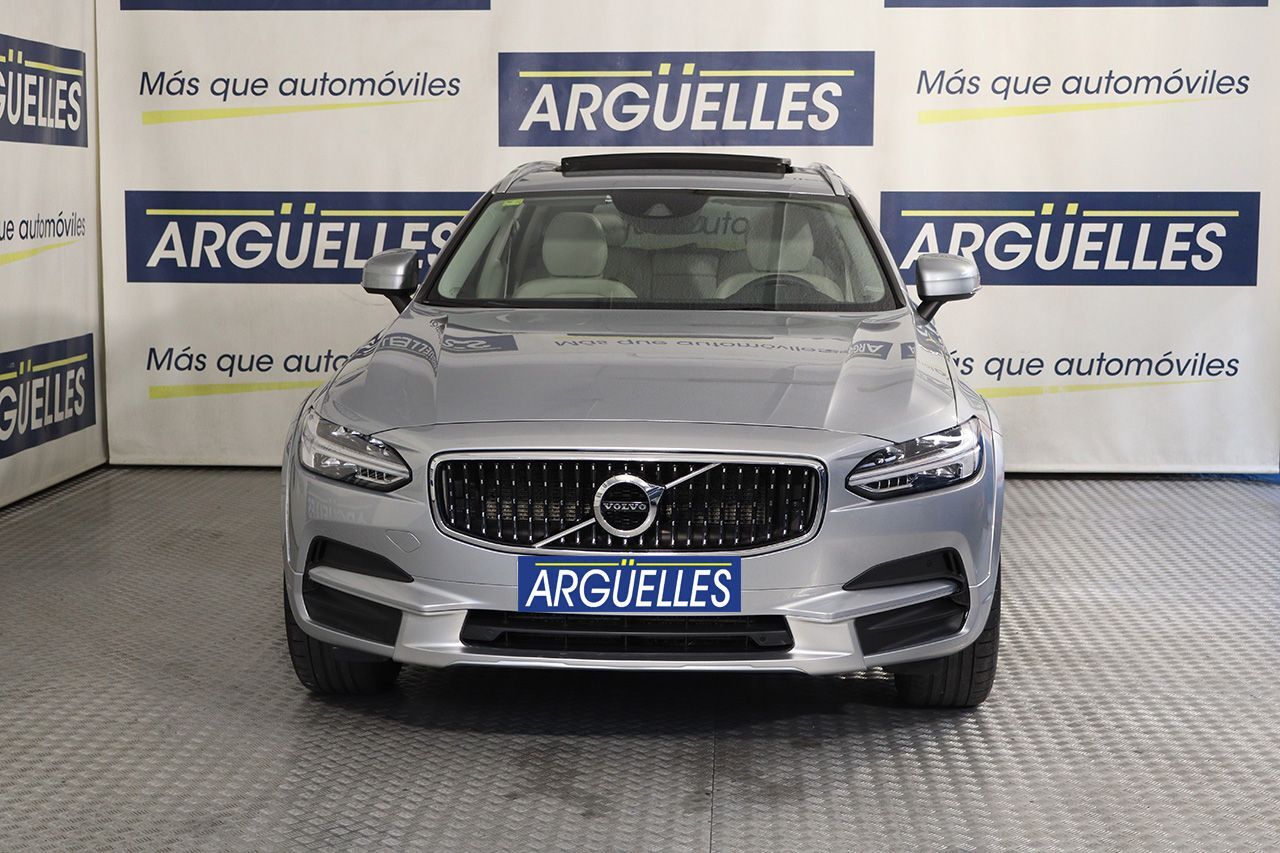 Foto del VOLVO V90 Cross Country T5 AWD Aut. 250