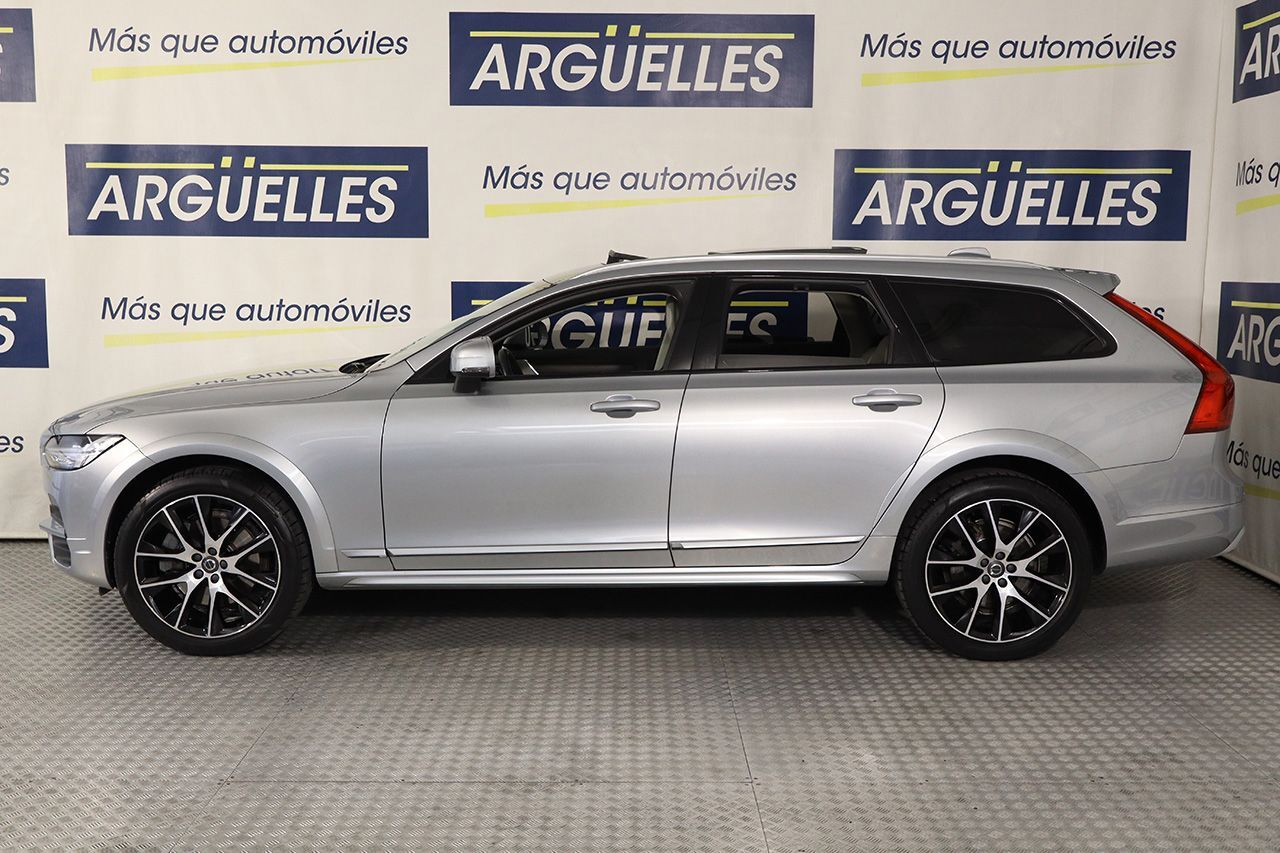 Foto del VOLVO V90 Cross Country T5 AWD Aut. 250