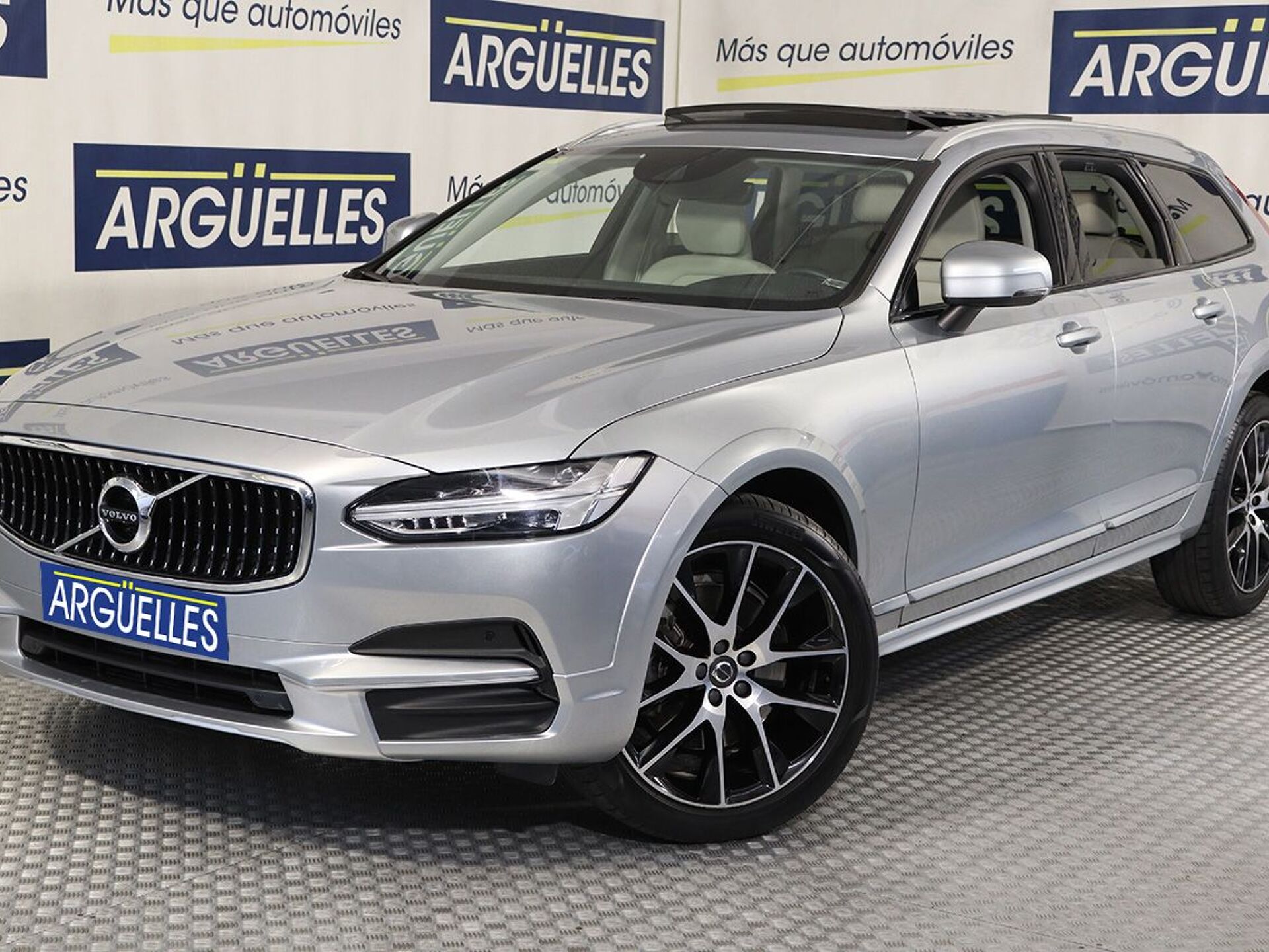 Imagen 1 de VOLVO V90 Cross Country