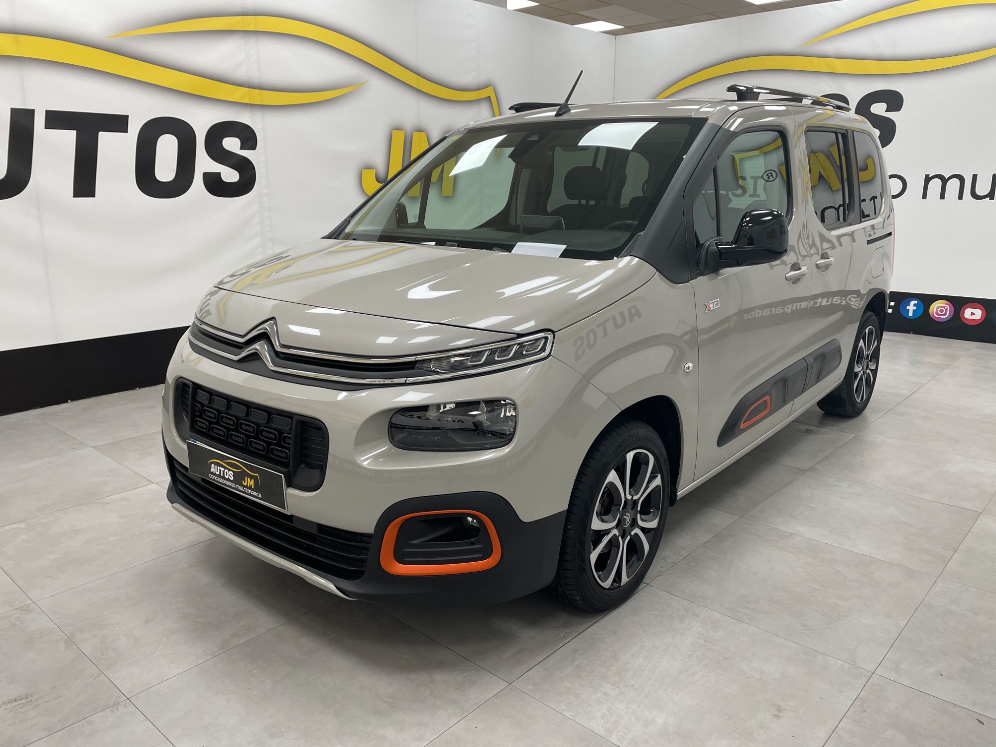 CITROEN Berlingo (BlueHDi S&S Talla M Shine 100) en Almería