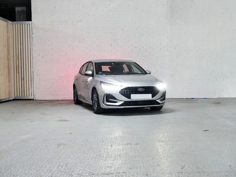Foto del FORD Focus 1.0 Ecoboost MHEV ST Line 155