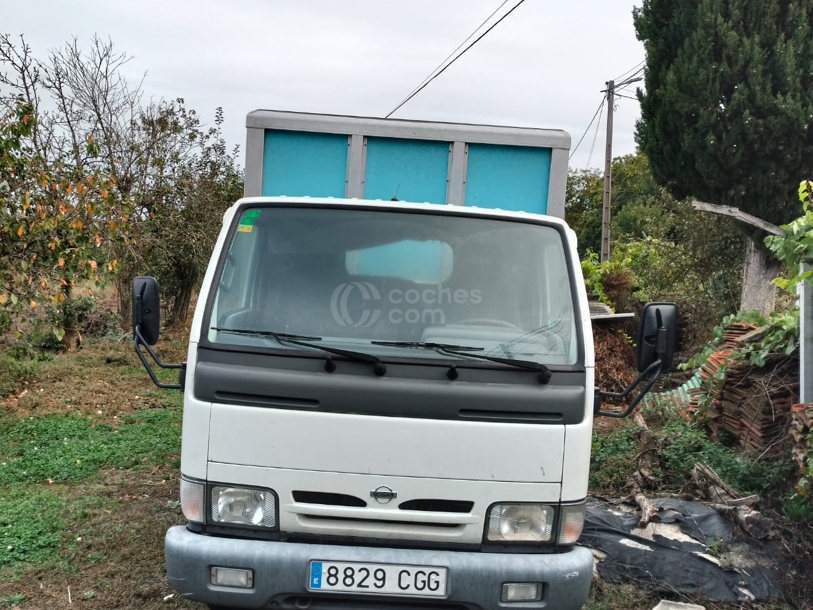 Foto del NISSAN Cabstar -E 95.32-2 Cabina Abatible