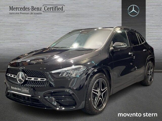 MERCEDES Clase GLA (200 D 110 kW (150 CV)) en Barcelona