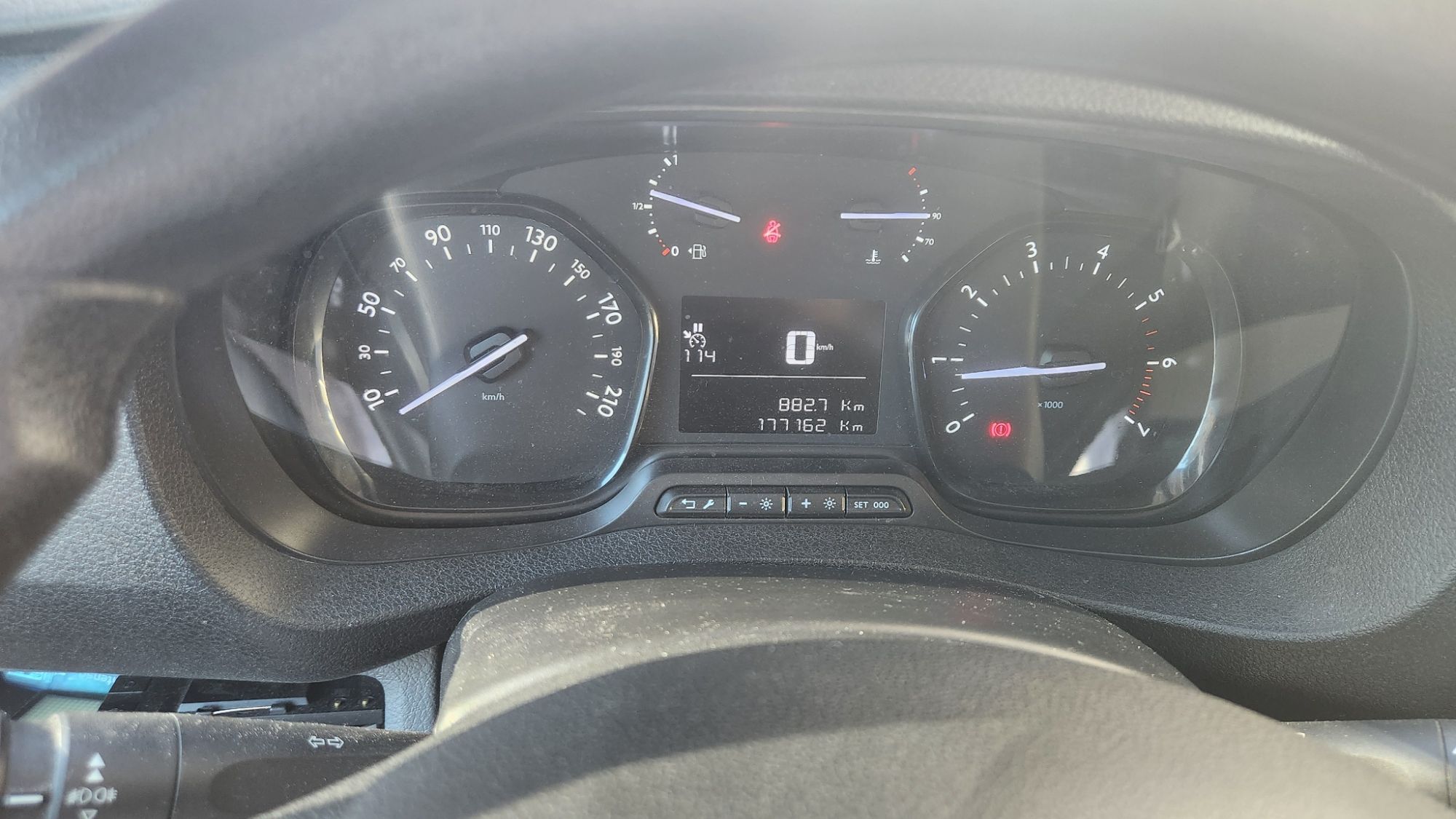 Foto del PEUGEOT Expert DCb. Standard 1.6BlueHDi Eco S&S Pro 115