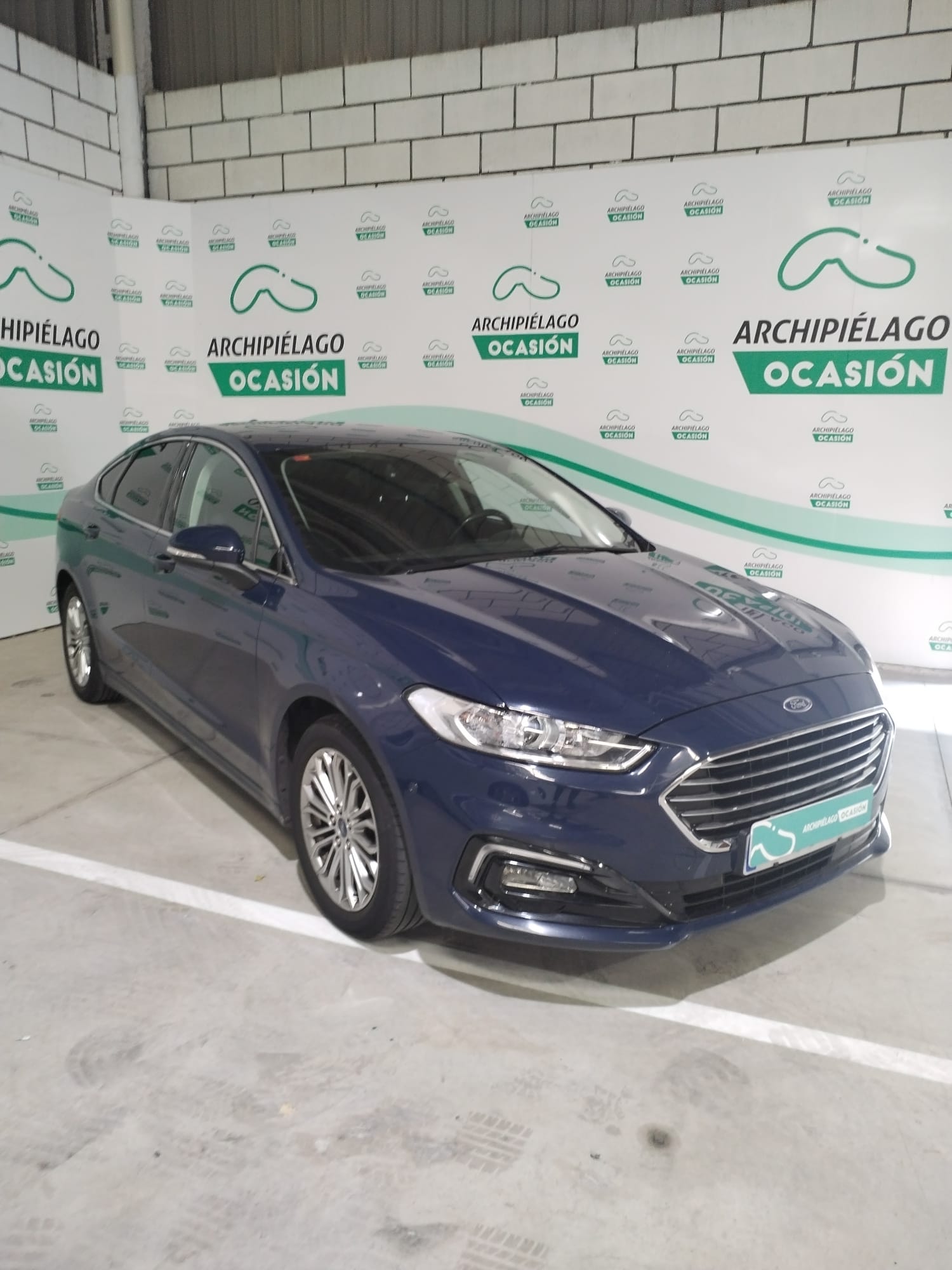 Foto del FORD Mondeo Sedán 2.0 HEV Titanium