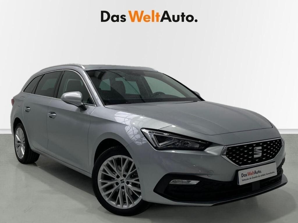 SEAT León (1.5 eTSI S&S Xcellence Go M DSG 110 kW (150 CV)) en Barcelona