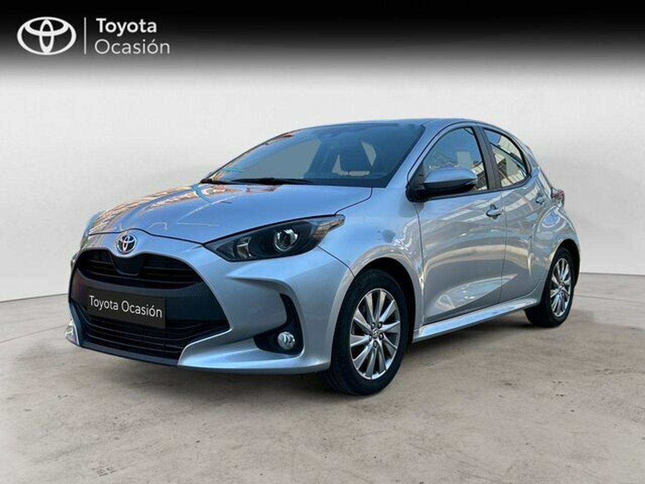 TOYOTA Yaris (5 Puertas Active Tech 120H Automático (e-CVT)) en Valencia