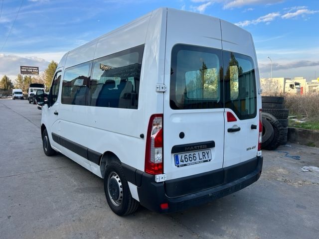 Foto del RENAULT Master Combi6 Energy Blue dCi L2H2 3500 110kW