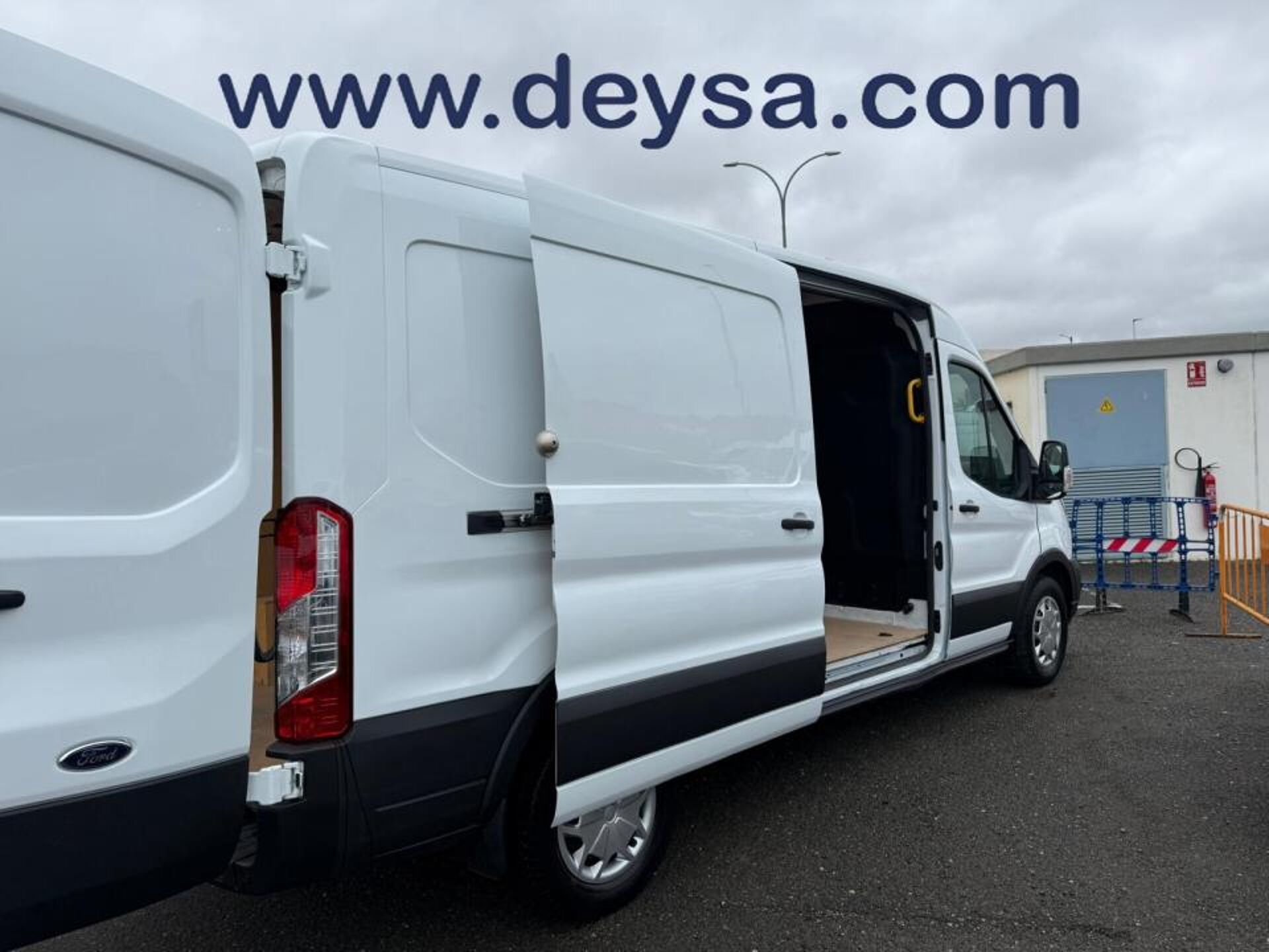 Imagen 2 de FORD Transit