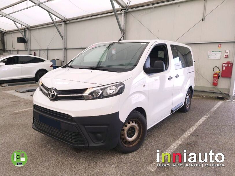 Foto del TOYOTA Proace Verso Combi Compact 1.6D 9pl. 95