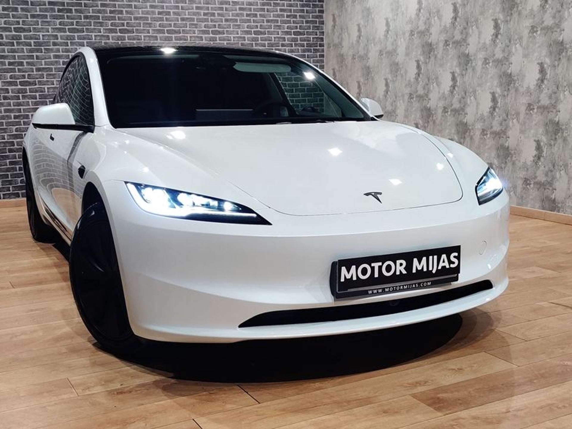 Imagen de TESLA Model 3